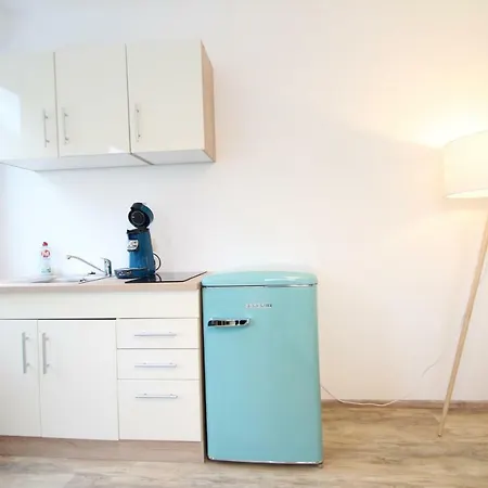 Moderne, Helle 1 Zimmer-wohnung In Citylage *